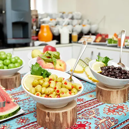 Ξενοδοχείο Mataraci 3*