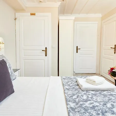 Mataraci Istanbul