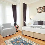 Mataraci Istanbul